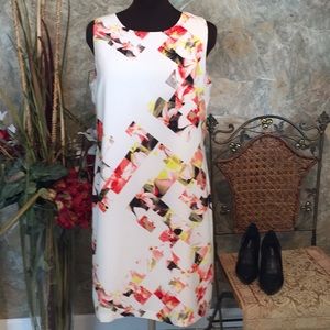 Vince camuto dress Lovely flower bouquet!